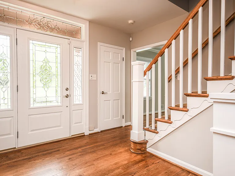 1211 Vinita Ln — Photo 2