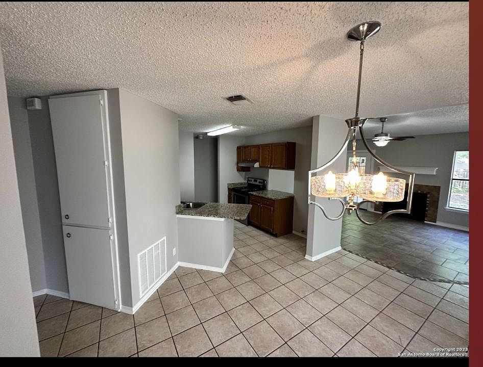 1st image of 10019 Birch Field Dr