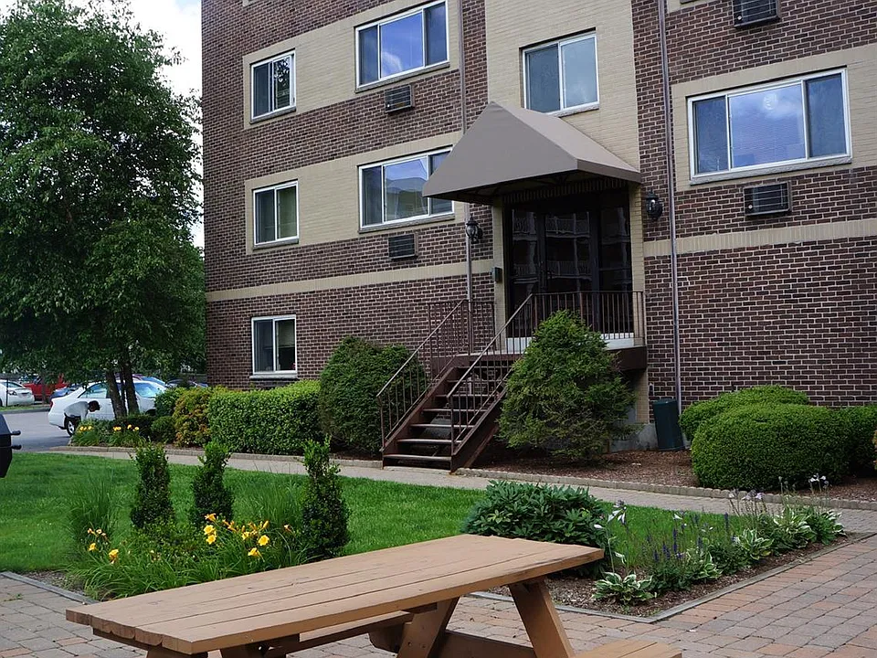 33 Furnace Avenue