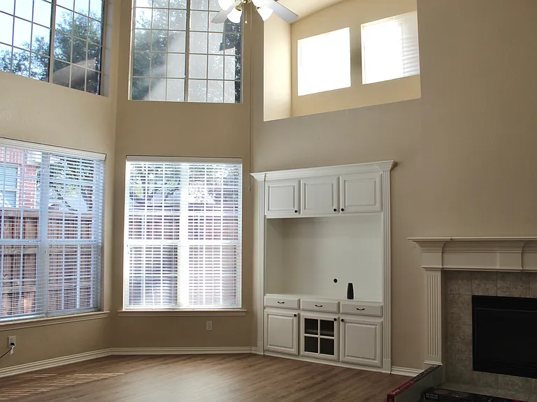 3621 Nandina Dr — Photo 3