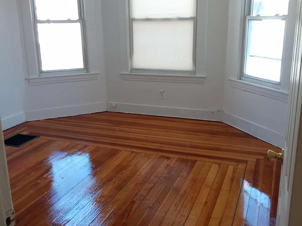 17-19 Windsor St #2