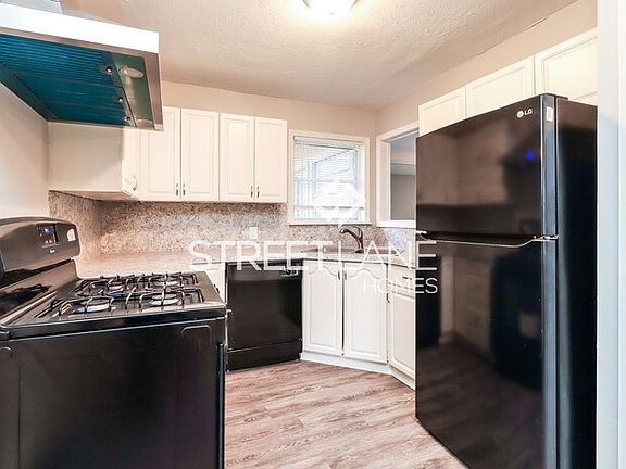 4th image of 6434 Leader St