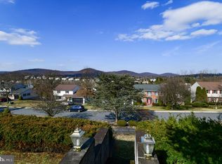 22 Estates Dr, Reading, PA 19606