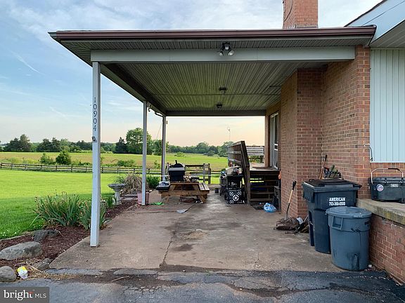 2nd image of 10904 Parkgate Dr