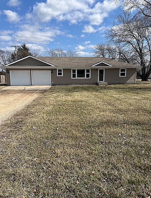 3.24 Acres/2 outbuildings 