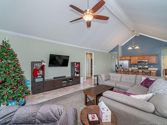 4th image of 3116 N Griffin Ct