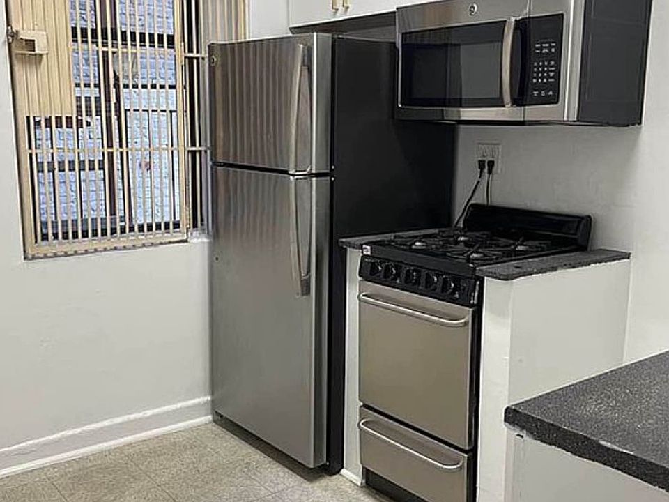 1st image of 440 E 6th St APT 1D