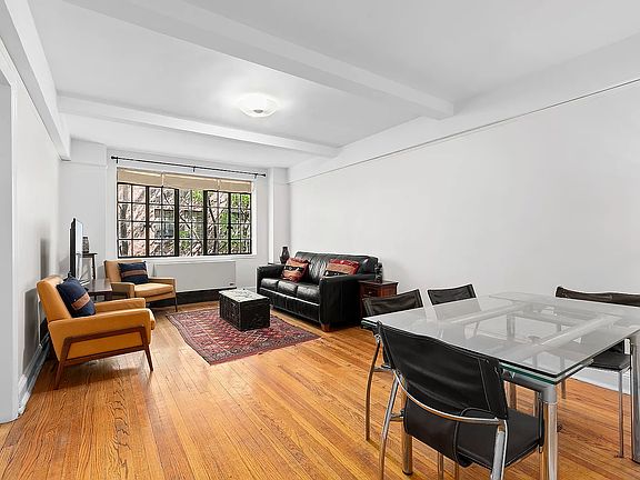2nd image of 325 E 41st St APT 509