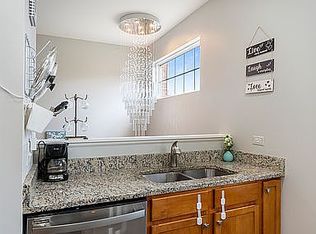 691 Station Blvd, Aurora, IL 60504