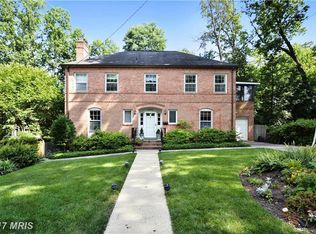 3208 Pickwick Ln, Chevy Chase, MD 20815