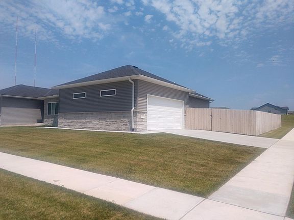 2nd image of 7500 Vera Dr