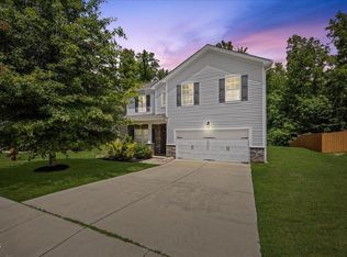 910 Longleaf Pine Pl, Mebane, NC 27302