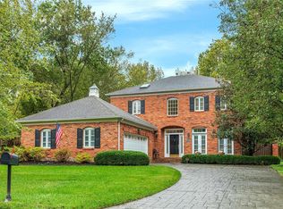 1336 Litzsinger Woods Ln, Saint Louis, MO 63124
