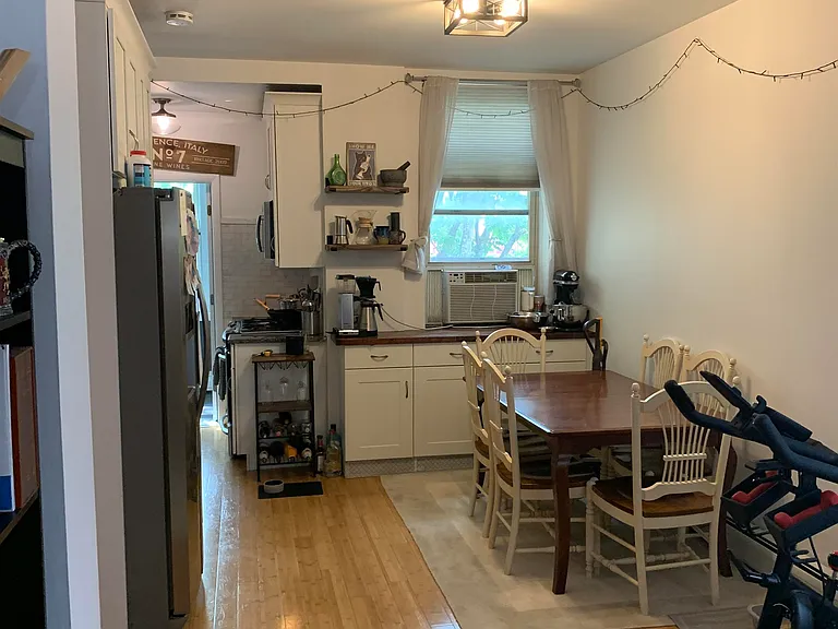818 Willow Ave #3R — Photo 3