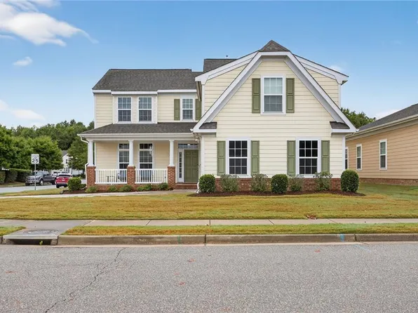 1056 Boundary Dr, Suffolk, VA 23434