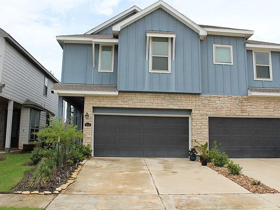 3rd image of 4203 Champlain Way