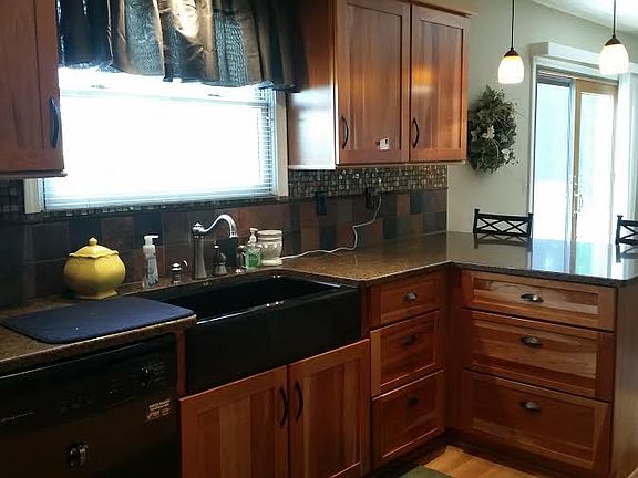 5th image of 4105 Blue River Dr