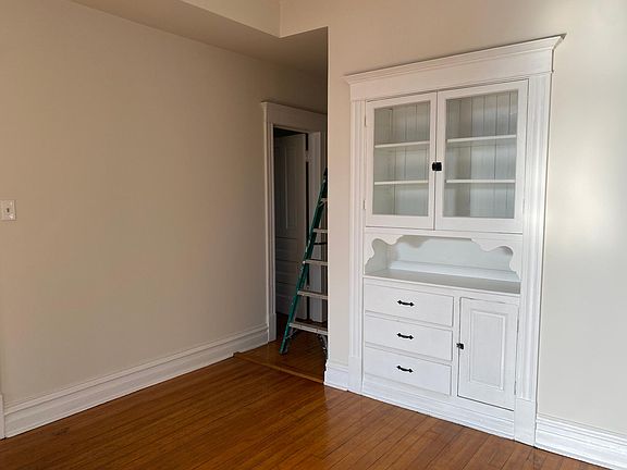5th image of 1269 N Wolcott Ave APT 2F