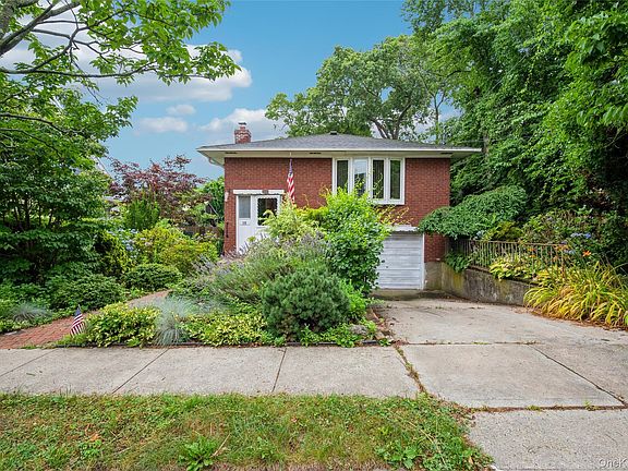 2nd image of 119 Norwood Avenue