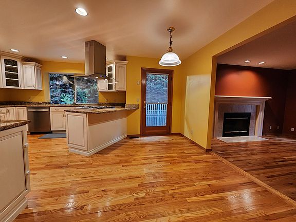 4th image of 12906 NE 100th St