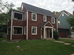 677 Summit Ave, Saint Paul, MN 55105