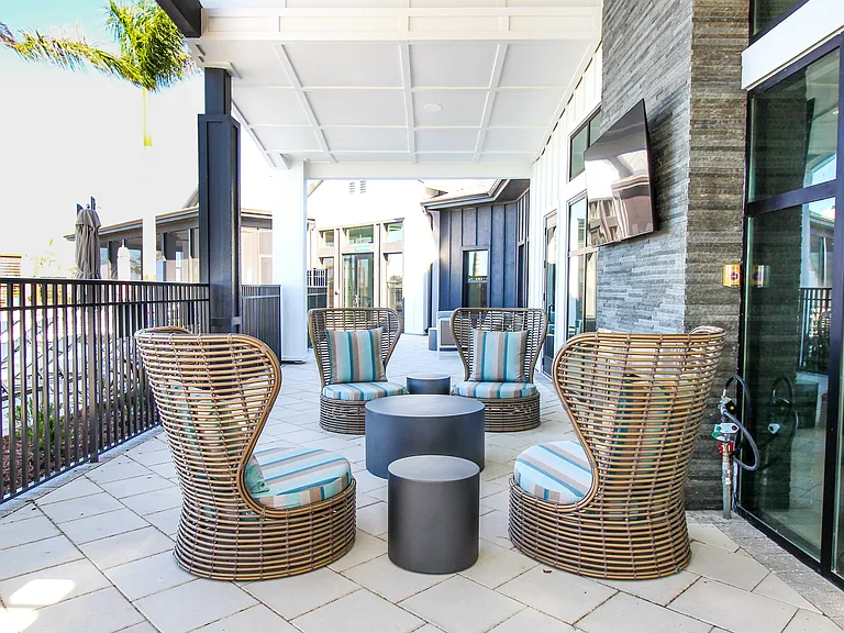 Canopy Outdoor Lounge