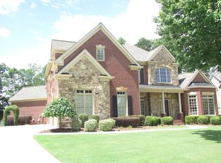 2371 Walkers Glen Ln, Buford, GA 30519