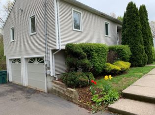 741 Evergreen Ave, Hamden, CT 06518