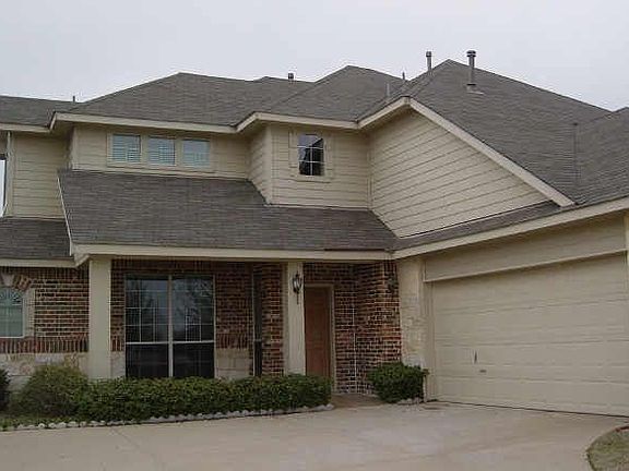 2nd image of 7123 Park Hill Trl