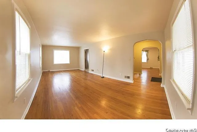 545 Williams St — Photo 4