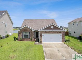 212 Lakepointe Dr, Savannah, GA 31407