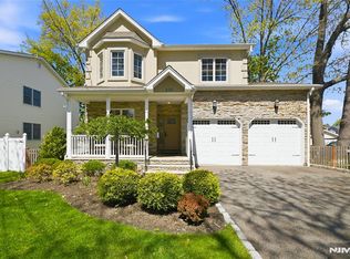 236 Dixon Ave, Dumont, NJ 07628