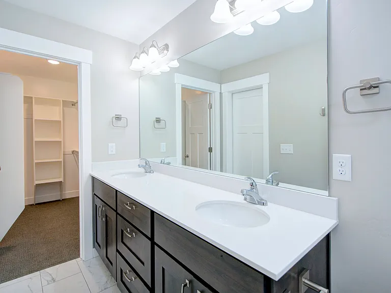12272 S Macdill Ct — Photo 11
