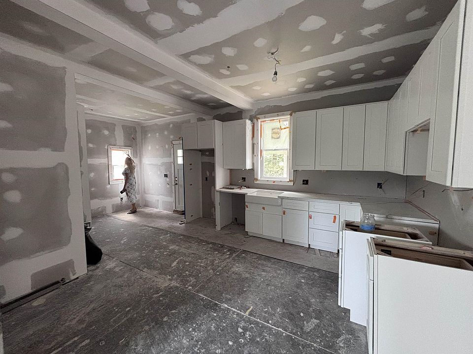 1st image of 101 Maple Street