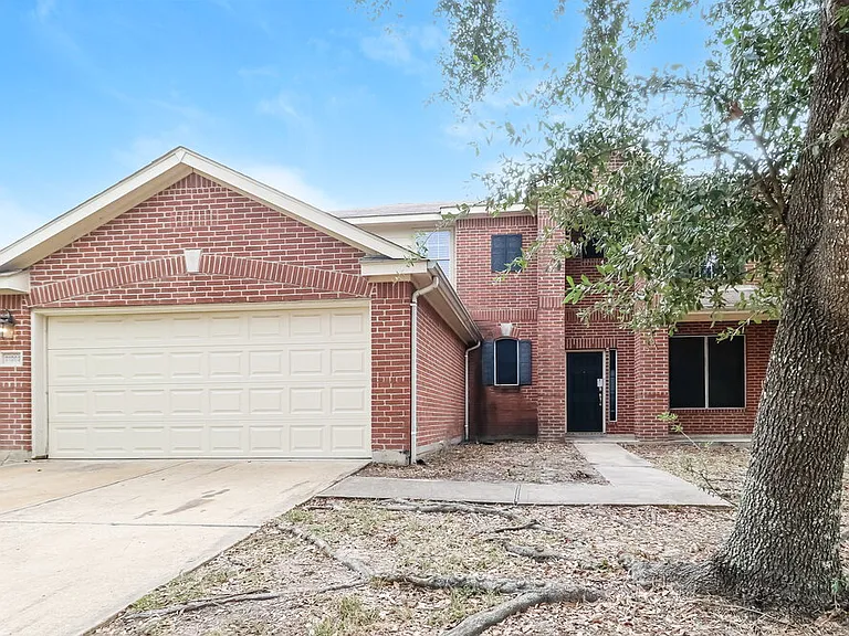 21202 Allenham Ct — Photo 1