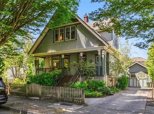 2232 Belmont Ave, Victoria, BC V8R 3Z8