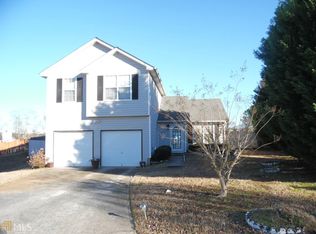 1114 Misty Meadows Cv, Hampton, GA 30228