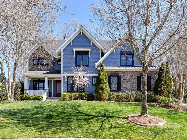 18214 Old Arbor Ct, Davidson, NC 28036