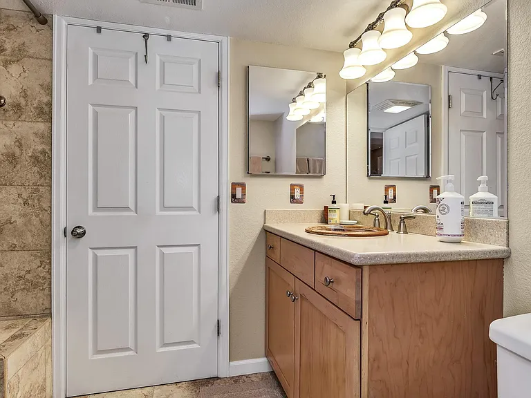 3584 Shady Rock Dr — Photo 24