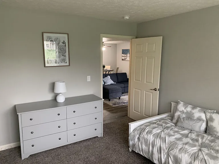 Spring Lake Apartments — Photo 38
