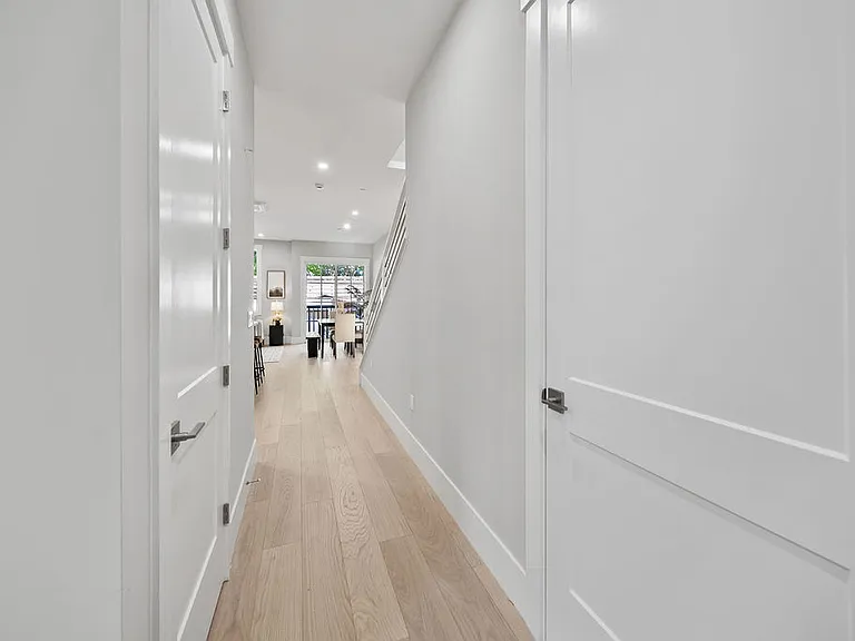 600 Hartz Ave #103 — Photo 2