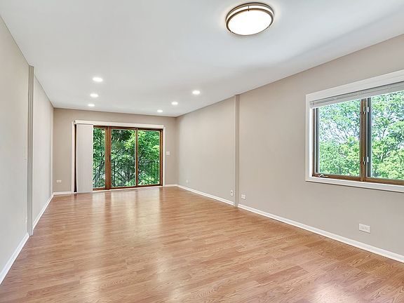 4th image of 225 E Wing St APT 504