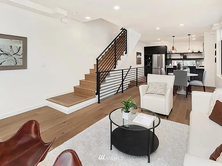 2032 15th Ave S — Photo 13
