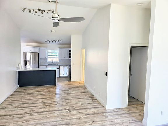 3rd image of 14576 Sunset Pines Drive