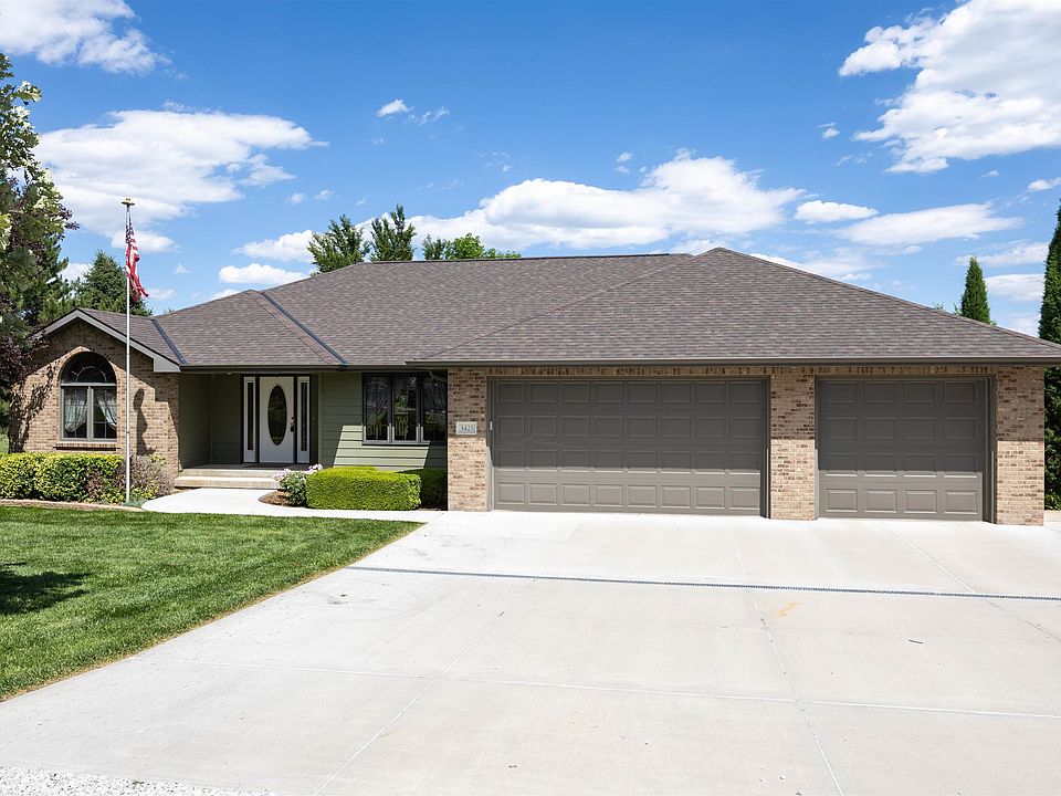 1st image of 3425 E Cedar Hills Dr