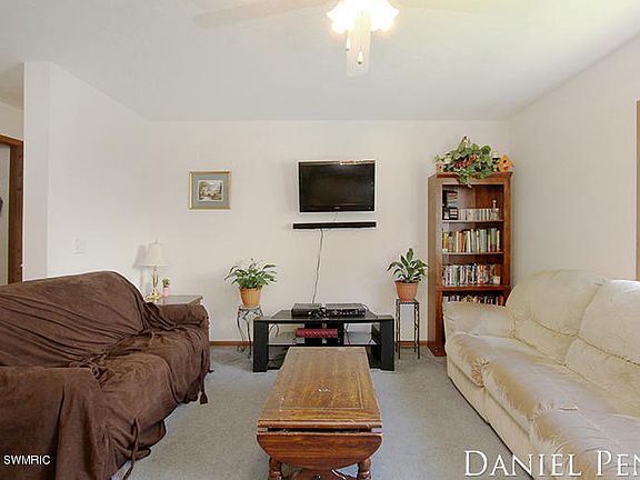 4th image of 2030 Galewood Ave SW