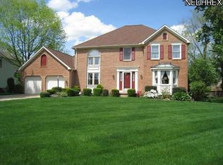 2825 Saint Albans Cir NW, North Canton, OH 44720
