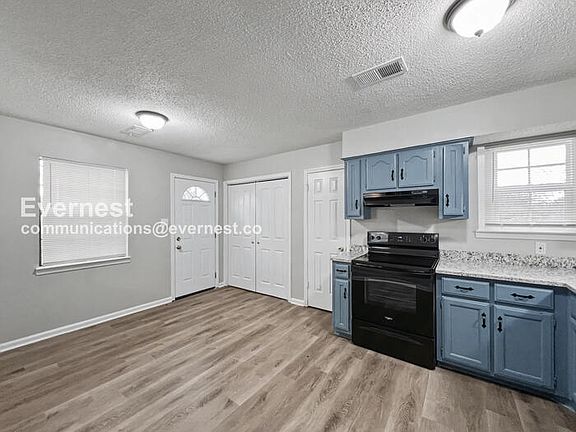 5th image of 6415 Riverdale Cv
