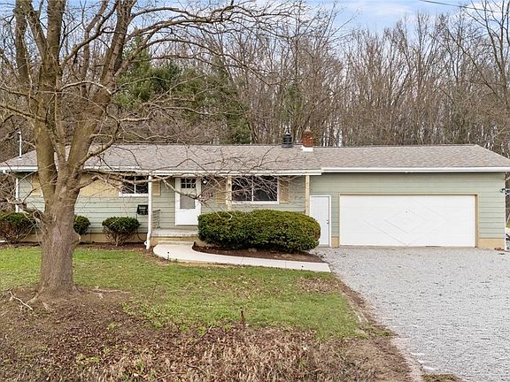 2nd image of 1835 Windham Rd