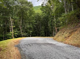 38 Imperial Ct, Waynesville, NC 28785